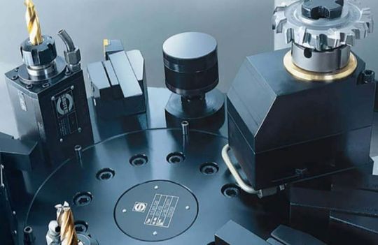 Инструментальные приводные блоки на 0° и90° (резцедержатели с зажимными цангами, с внешним и внутренним подводом СОЖ,зажимные патроны для цилиндрических хвостовиков, резцедержатели для фрезы, отрезные и дисковые фрезы)